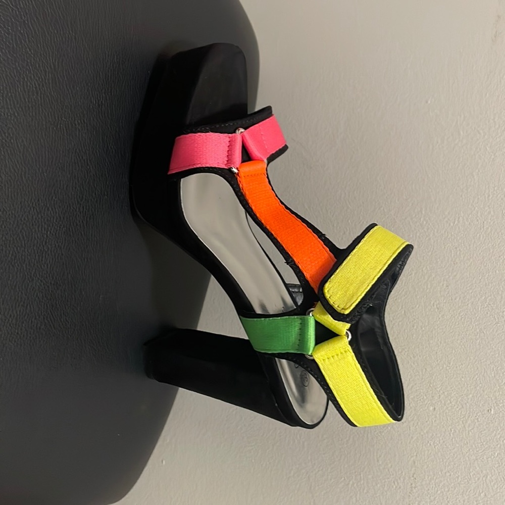 Box heel with neon yellow,pink, orange and green colors